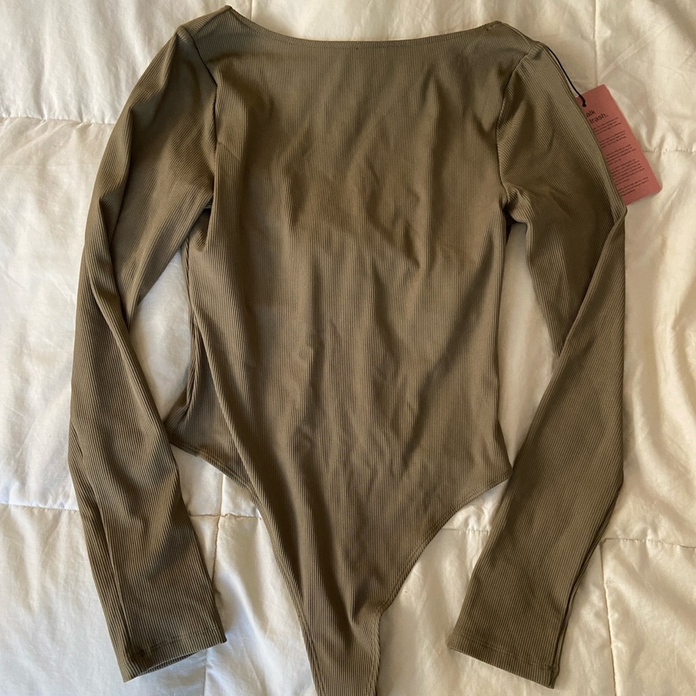 ✨NWT✨ Girlfriend Collective Ava Bateau Bodysuit, Fern color